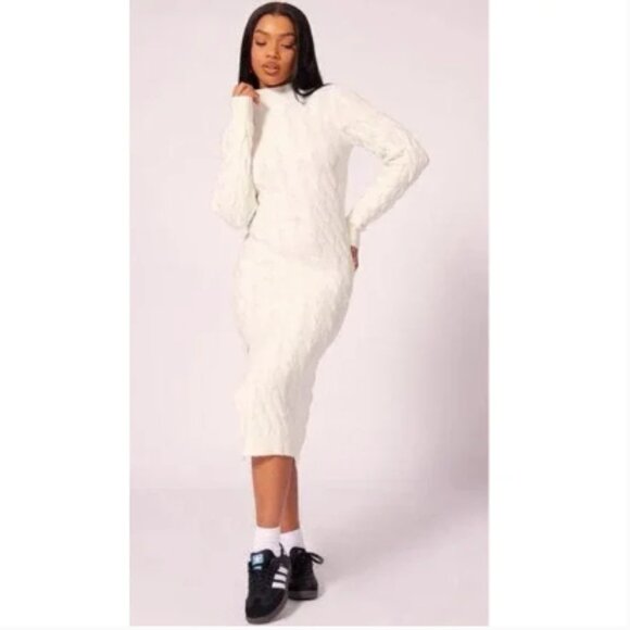 NWT PrettyLittleThing White Knit Maxi Dress Size Medium - Picture 1 of 11